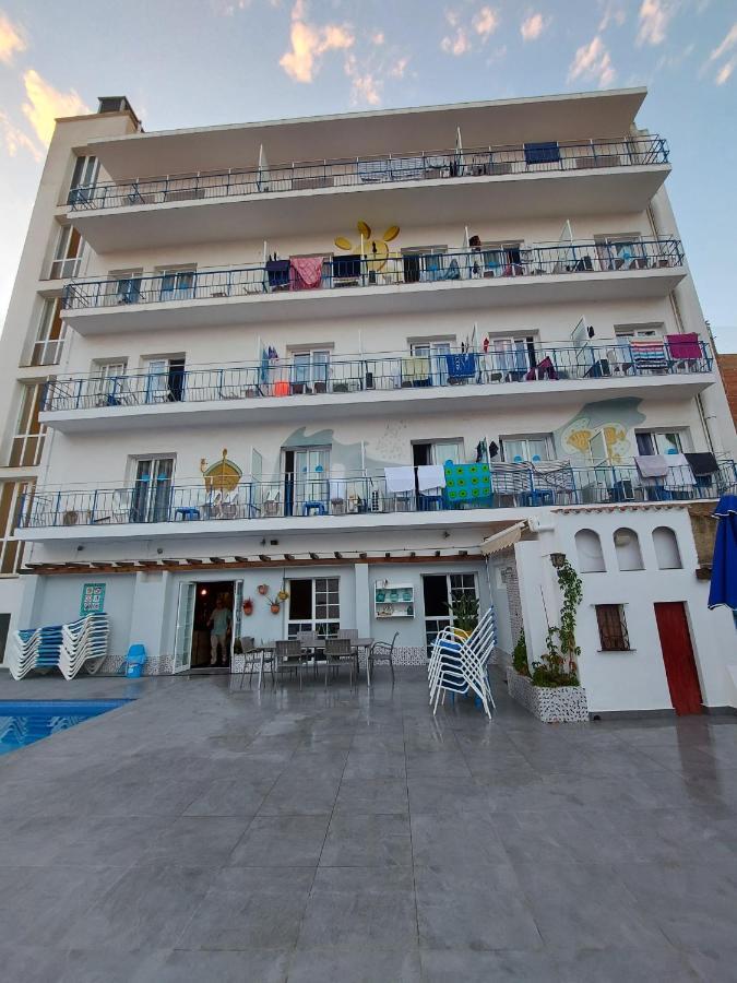 Hotel Mediterrani Express Calella Exterior photo