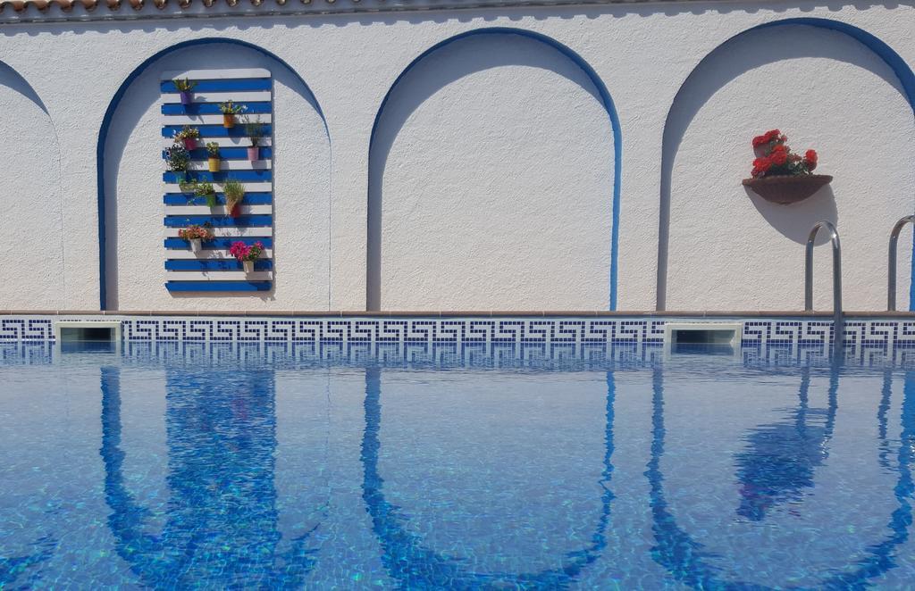 Hotel Mediterrani Express Calella Exterior photo